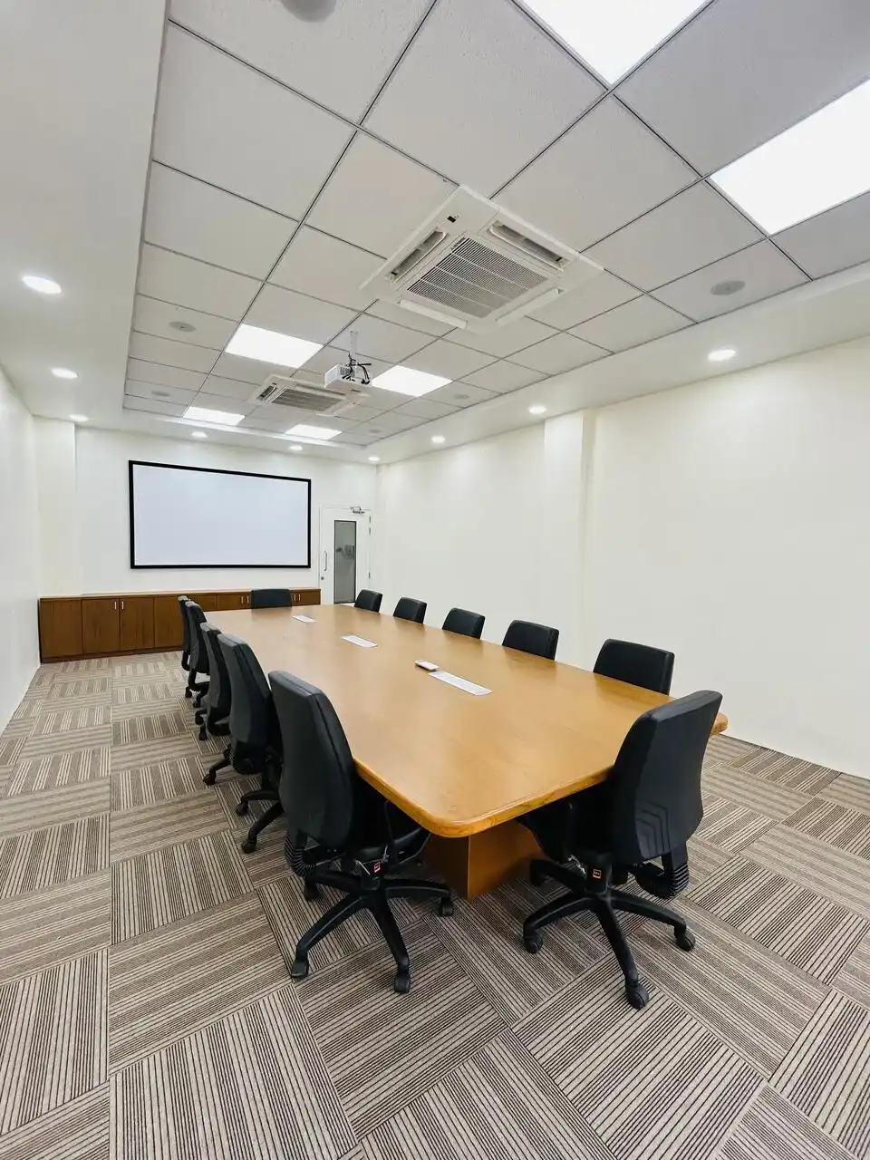 Alembic Pharmaceuticals interiors, K9 Interiors Vadodara project, corporate office interior design Gujarat, pharma office interiors India, industrial office interiors, K9 Interiors portfolio, workspace interior solutions, Alembic office design,