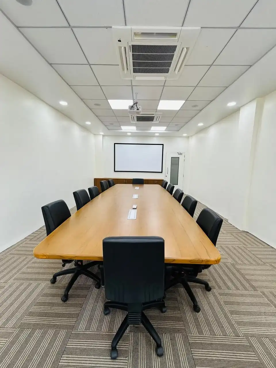 Alembic Pharmaceuticals interiors, K9 Interiors Vadodara project, corporate office interior design Gujarat, pharma office interiors India, industrial office interiors, K9 Interiors portfolio, workspace interior solutions, Alembic office design,