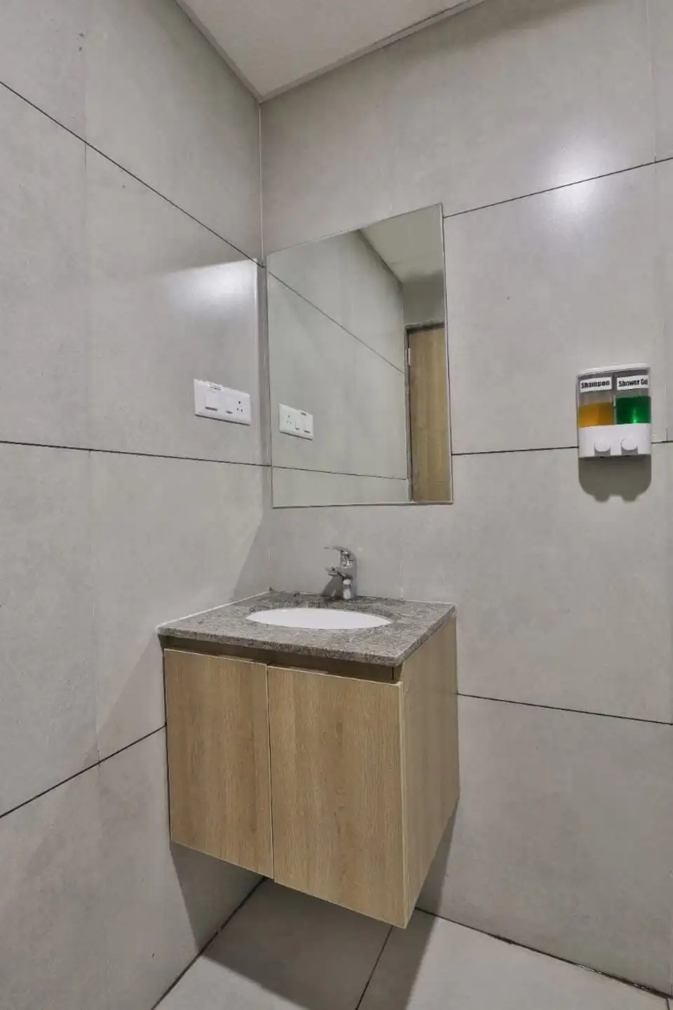 Hotel Moonville interiors, Everest Group hotel project, K9 Interiors hotel design, hospitality interior design India, hotel interior execution, luxury hotel interiors, commercial interior solutions Gujarat, K9 Interiors portfolio, hotel renovation interiors, modern hotel design